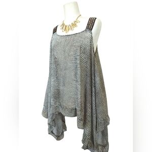 Dressbarn Black and White Sleeveless Top Size L